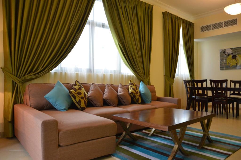 Al Waleed Palace Hotel Apartment Al Barsha Dubaj Zewnętrze zdjęcie