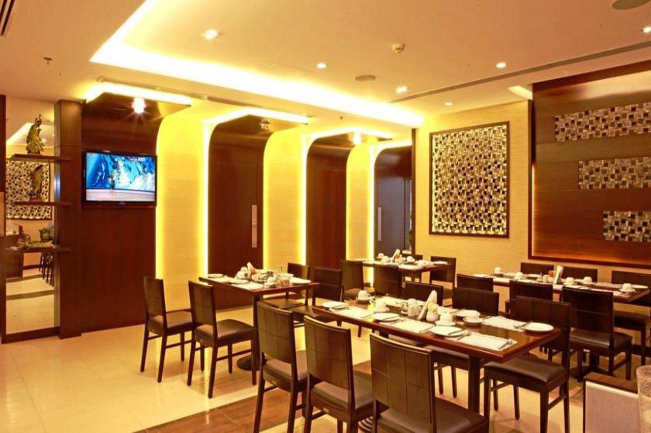 Al Waleed Palace Hotel Apartment Al Barsha Dubaj Zewnętrze zdjęcie