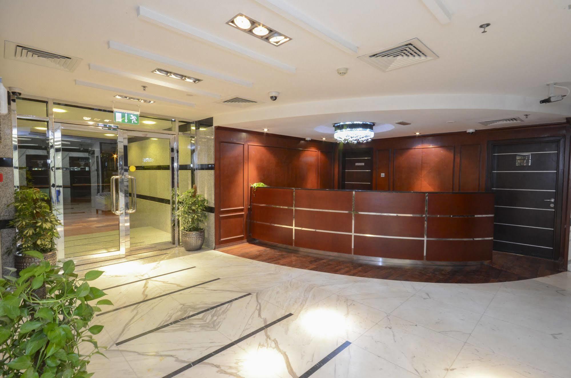 Al Waleed Palace Hotel Apartment Al Barsha Dubaj Zewnętrze zdjęcie